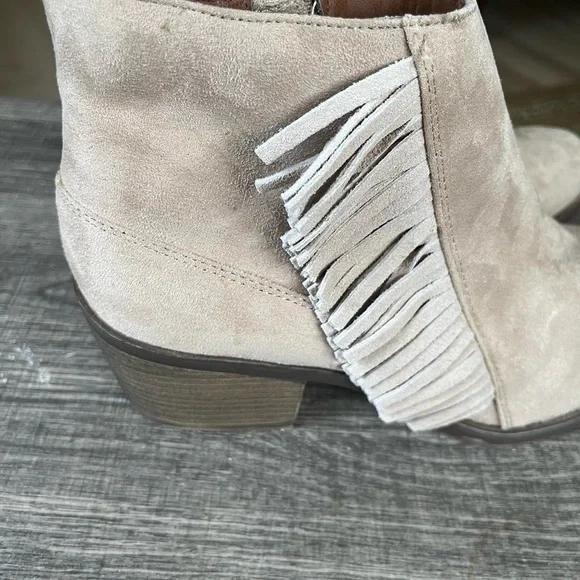 Tan Fringe Suede Ankle Boots Women's Size 11 Boots Western Country Booties Heel - Picture 3 of 8